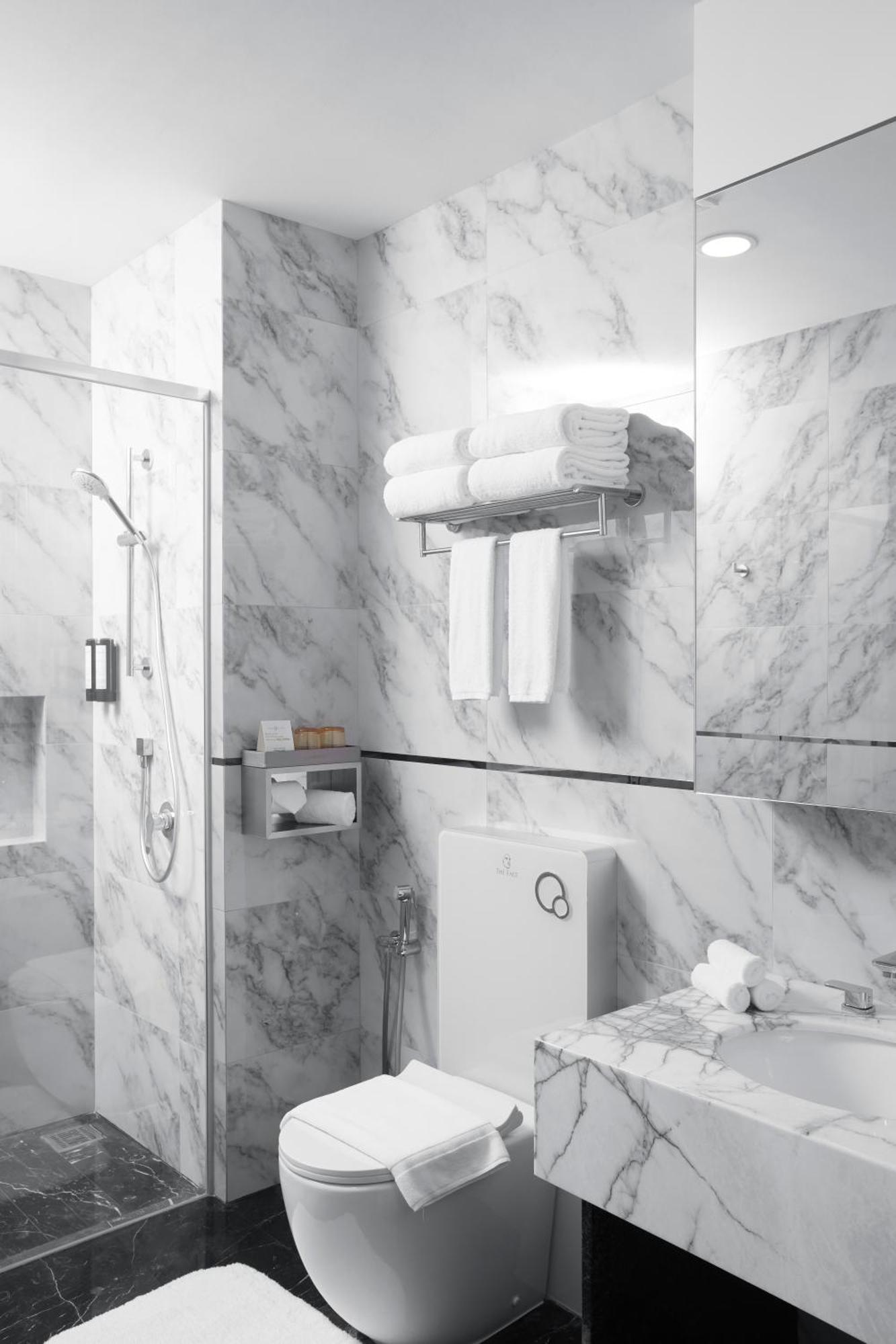 The Face Style Hotel Kuala Lumpur Exteriör bild Bathroom